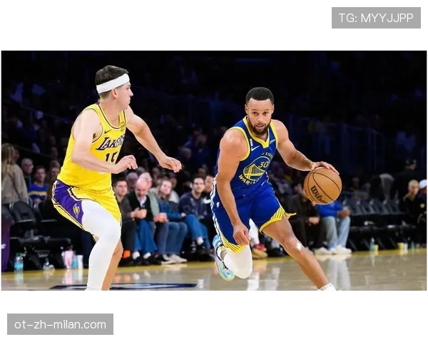 库明加无球切入为库里拉开防线较上季提升空位得分