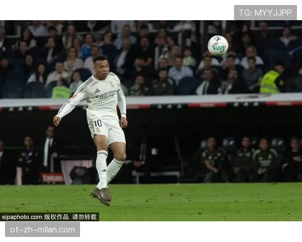 姆巴佩加盟后皇家马德里战术融合进展与近期表现分析